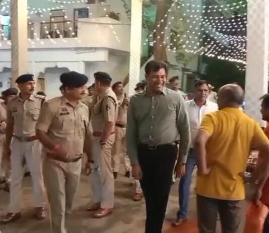 राजनांदगांव: गणेश चतुर्थी पर पुलिस प्रशासन चौकस, SP मोहित गर्ग ने किया शहर में निरीक्षण…