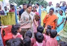 रायपुर : महिला एवं बाल विकास मंत्री राजवाड़े कोंडागांव के प्रवास पर…