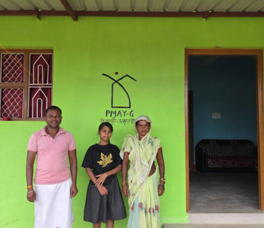 रायपुर : साल्ही ग्राम पंचायत में तैयार हुआ मॉडल पीएम आवास, अन्य ग्रामीणों को भी मिला प्रोत्साहन…