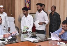 राजनांदगांव : कलेक्टर ने जनदर्शन में पहुंचे जनसामान्य की सुनी शिकायत एवं समस्याएं…