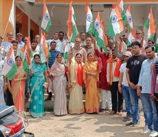 राजनांदगांव : गैंदाटोला भाजपा मंडल में तिरंगा यात्रा को लेकर बैठक सम्पन्न…