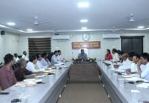 मोहला : युवाओं को प्रशिक्षण देकर रोजगार से जोड़े, लाए पीएम आवास कार्यों में तेजी-कलेक्टर तुलिका प्रजापति…