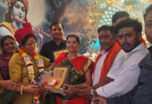 राजनांदगांव : लखोली के अंबे धाम सिद्धिविनायक मंदिर में पंचमी पर पूर्व महापौर हेमा देशमुख ने की विशेष पूजा…