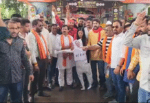 राजनांदगांव : पीएम पर टिप्पणी से नाराज भाजयुमो कार्यकर्ता सड़कों पर, राहुल गांधी का पुतला दहन…