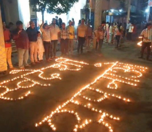 राजनांदगांव: संस्कारधानी में 11 हजार दीपों से सजा भव्य दीपोत्सव, रामाधीन मार्ग गणेशोत्सव में बाल रत्न मंच सेवा समिति का 32वां वर्ष…
