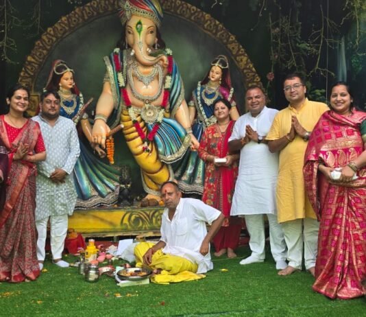 राजनांदगांव: गणेश चतुर्थी पर आजाद युवा गणेशोत्सव समिति में महापूजा, महाआरती और सुंदरकांड पाठ…