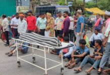 राजनांदगांव : अस्पताल मे महिला की मौत के बाद नेशनल हाईवे मे चक्का जाम…