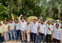 राजनांदगांव : सोसायटी में तानाशाही चरम पर भ्रष्टाचार, निखिल संग फांसी का फंदा लेकर पहुंचे किसान…