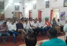 राजनांदगांव : नगर निगम आयुक्त ने प्रधानमंत्री सूर्यघर मुफ्त बिजली योजना एवं गंभीर बीमारियों के लिए नि:शुल्क स्वास्थ्य शिविर के संबंध में ली बैठक…