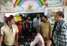 राजनांदगांव : श्रमवीर स्वास्थ्य जांच शिविर में स्वास्थ्य जांच कर नि:शुल्क दवाईयों का किया गया वितरण…