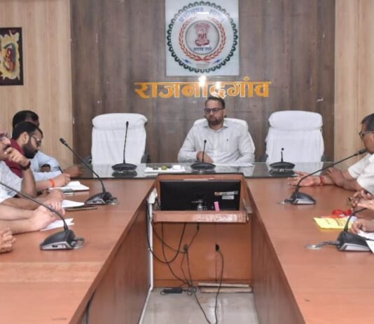 राजनांदगांव : नि:शुल्क स्वास्थ्य शिविर में नेक कार्य के लिए सबकी होनी चाहिए सहभागिता – कलेक्टर…