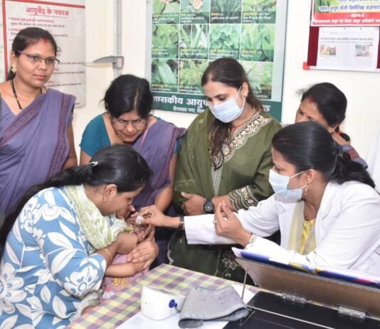 राजनांदगांव : पुष्य नक्षत्र पर शासकीय आयुष पॉलीक्लिनिक में बच्चों के लिए नि:शुल्क स्वर्ण प्राशन संस्कार का किया गया आयोजन…