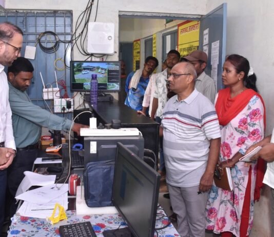 राजनांदगांव : कलेक्टर ने धान खरीदी केन्द्र भानपुरी का किया आकस्मिक निरीक्षण…