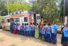 राजनांदगांव : सफाई मित्र सुरक्षा शिविर में सफाई मित्र एवं स्वच्छता दीदीयों का स्वास्थ्य परीक्षण…