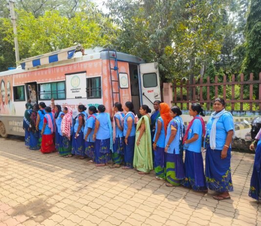 राजनांदगांव : सफाई मित्र सुरक्षा शिविर में सफाई मित्र एवं स्वच्छता दीदीयों का स्वास्थ्य परीक्षण…