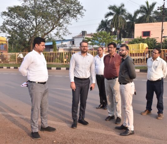 राजनांदगांव : कलेक्टर ने क्वांर नवरात्रि पर्व पर डोंगरगढ़ जाने वाले श्रद्धालुओं की व्यवस्था के दृष्टिगत पदयात्री मार्ग एवं प्रत्येक सेवा पंडालों का किया निरीक्षण…