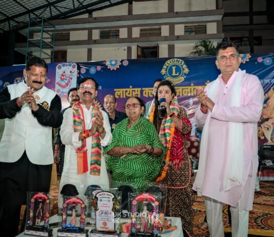 राजनांदगांव : गायत्री स्कूल के गरबा उत्सव में प्रीति सरगम सिंह ने बांधा समा…