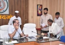 राजनांदगांव : कलेक्टर ने जनदर्शन में पहुंचे जनसामान्य की सुनी शिकायत एवं समस्याएं…