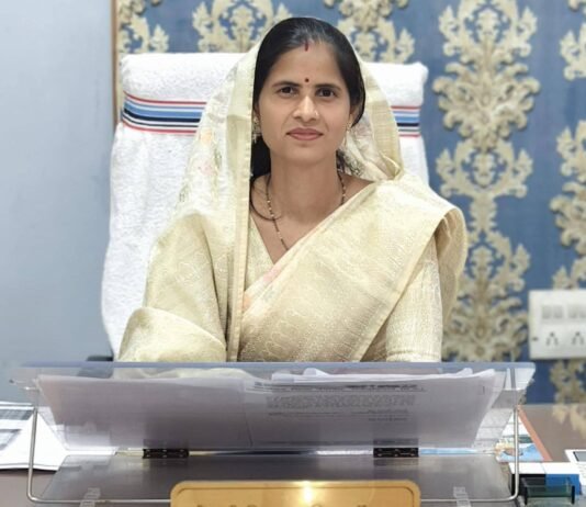 राजनांदगांव जिला पंचायत अध्यक्ष किरण वैष्णव ने दी विजयदशमी की शुभकामनाएँ, प्रदेशवासियों की सुख-समृद्धि और स्वस्थ जीवन की कामना…