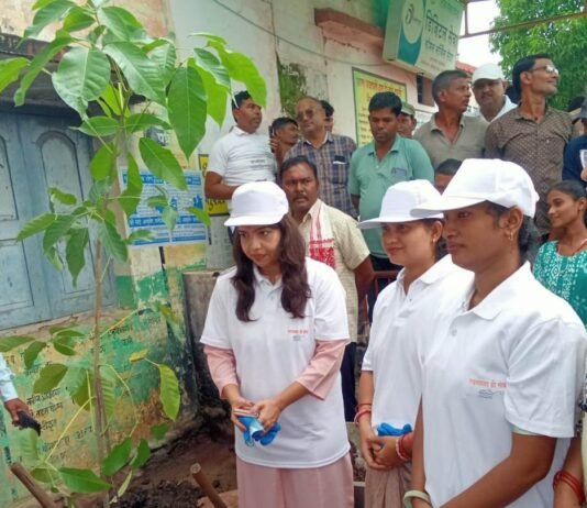 राजनांदगांव:स्वच्छता ही सेवा अभियान अंतर्गत ग्राम कुतुलबोड़ भाठागांव में स्वच्छता कार्यक्रम का आयोजन…