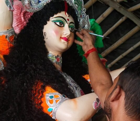 राजनांदगांव: डोंगरगढ़ में सज रहा मेला ग्राउंड,मूर्तिकार मां की मूर्तियों को अंतिम रूप देने में जुटे…