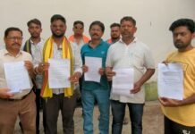 राजनांदगांव: फरहान अख्तर की फिल्म ‘120 बहादुर’ विवादों में, सर्व यादव समाज ने जताया विरोध, कलेक्टर को सौंपा ज्ञापन…