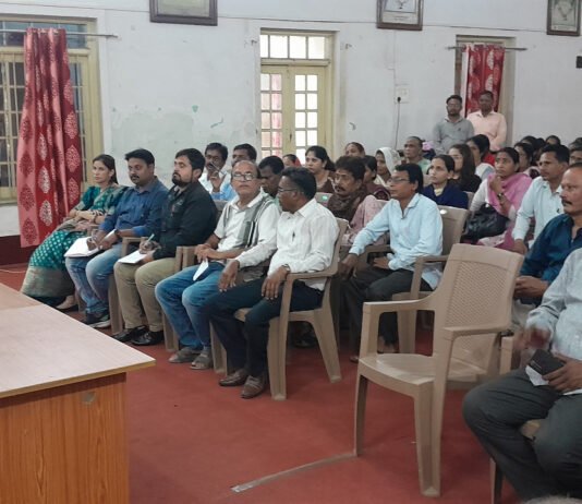 राजनांदगांव : नगर निगम के सभी विभाग के कर्मचारियों की आयुक्त विश्वकर्मा ने ली बैठक…