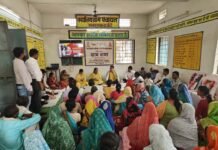 मोहला : ग्राम सभा में शामिल होकर विलेज विजन प्लान के कार्यों का किया अवलोकन…