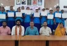 राजनांदगांव: महापौर ने किया सफाई मित्र, स्वच्छता दीदीयों, ओमेन फार ट्री की महिलाओ का किया सम्मान…