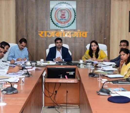 राजनांदगांव: कलेक्टर ने सड़क दुर्घटना से सुरक्षा के लिए ब्लैक स्पॉट चिन्हांकन करने के दिए निर्देश…