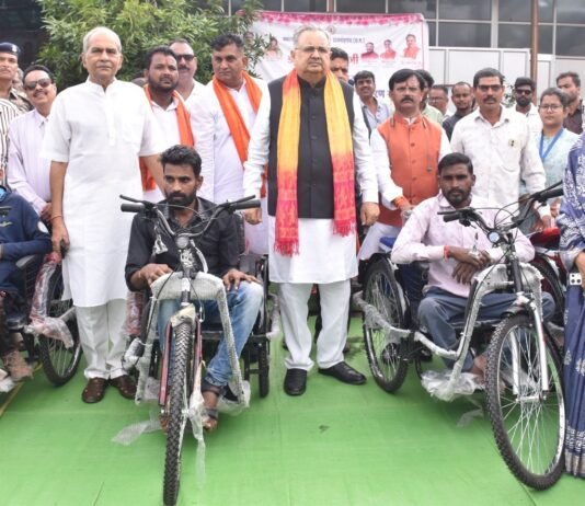 राजनांदगांव : दिव्यांगजन के दैनिक जीवन को सरल बनाने के लिए सहायक उपकरण होंगे उपयोगी – विधानसभा अध्यक्ष डॉ. रमन सिंह…