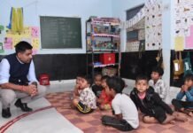 राजनांदगांव : कलेक्टर ने आंगनबाड़ी केन्द्र उपरवाह का किया आकस्मिक निरीक्षण…