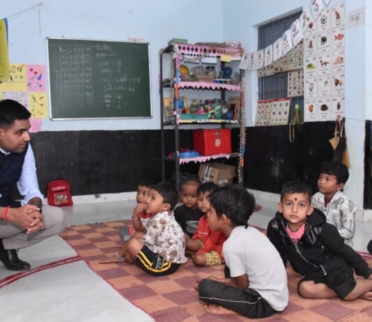 राजनांदगांव : कलेक्टर ने आंगनबाड़ी केन्द्र उपरवाह का किया आकस्मिक निरीक्षण…