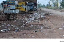 राजनांदगांव:मोहारा फ्लाईओवर के नीचे सुबह से रात तक शराबियों का जमावड़ाआमजन परेशान…