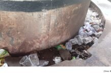 राजनांदगांव:फ्लाईओवर के नीचे शराबियों का जमावड़ा जिला कलेक्टर कार्यालय के सामने गंदगी का अड्डा बना स्थान…