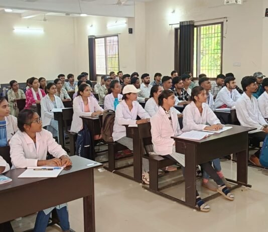 राजनांदगांव:कृषि महाविद्यालय के चतुर्थ वर्ष के विद्यार्थियों का ओरिएंटेशन कार्यक्रम आयोजित…