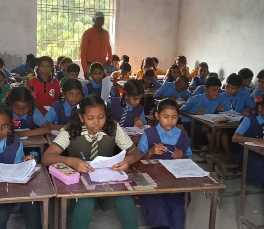 अम्बागढ़ चौकी: चिल्हाटी कॉलेज में जवाहर नवोदय विद्यालय मॉक टेस्ट का सफल आयोजन…