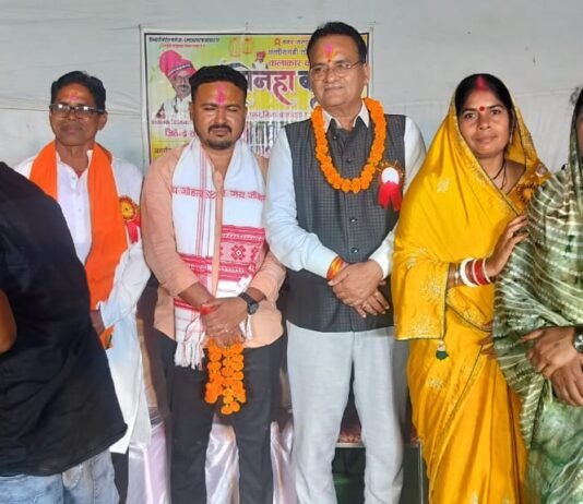 राजनांदगांव:ग्राम बिल्हरी में महालक्ष्मी उत्सव समिति द्वारा सोनहा बादर सांस्कृतिक कार्यक्रम का भव्य आयोजन…