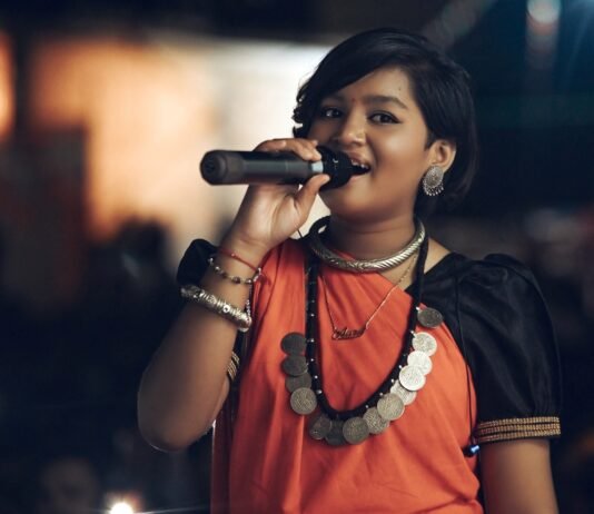 राजनांदगांव: 2 नवंबर को सुप्रसिद्ध छत्तीसगढ़ी लोक गायिका आरू साहू के सुमधुर गीतों से सजेगी महफिल…