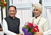 रायपुर : मुख्यमंत्री साय गुरु खुशवंत साहेब के गृहप्रवेश कार्यक्रम में हुए शामिल…