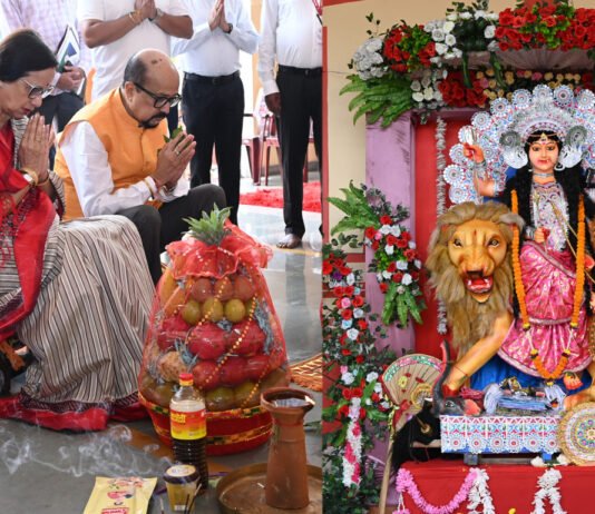 रायपुर : राज्यपाल डेका ने महाकालीबाड़ी विश्वनाथ मंदिर में सपत्निक की पूजा अर्चना…