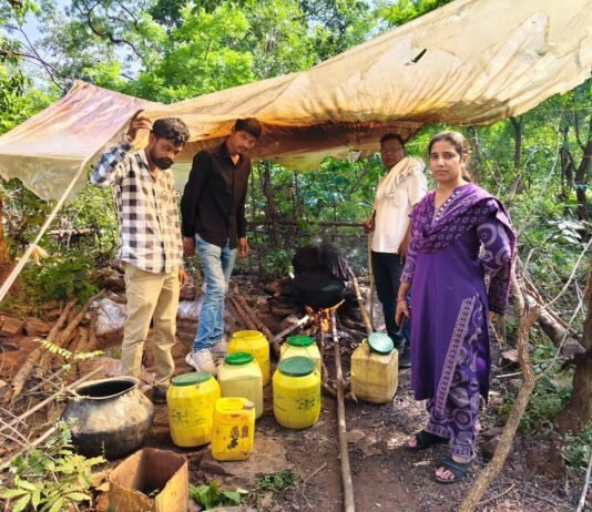 राजनांदगांव:90 लीटर हाथ भट्ठी कच्ची महुआ शराब एवं 50 किलोग्राम महुआ लाहन जप्त…