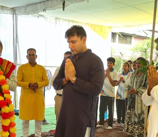 राजनांदगांव : विजयादशमी पर रक्षित केंद्र में हुआ शस्त्र पूजन…