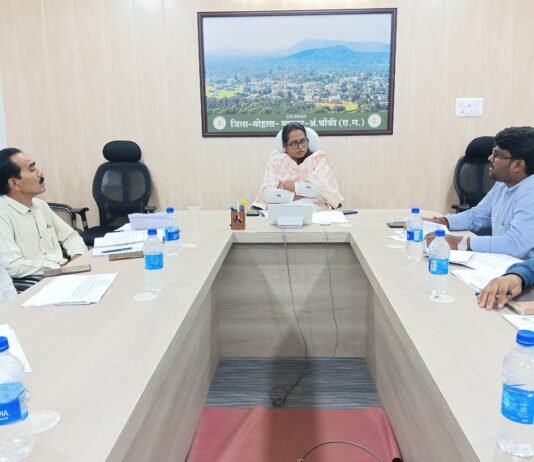 मोहला:कलेक्टर प्रजापति ने ली स्वास्थ्य एवं महिला बाल विकास विभाग की समीक्षा बैठक…