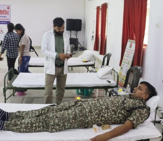 राजनांदगांव : रजत जयंती के अवसर पर राजनांदगांव पुलिस द्वारा रक्तदान दिया गया…