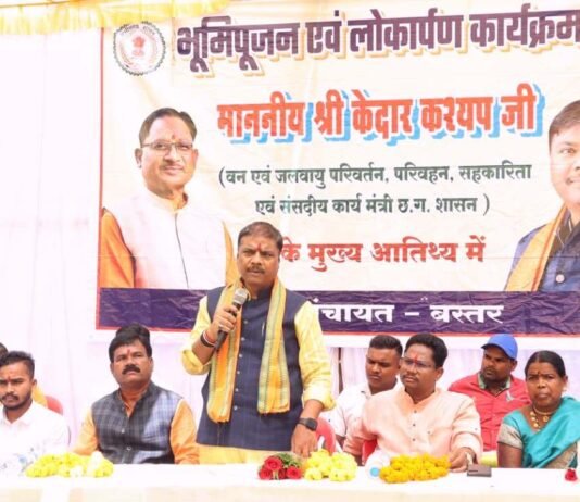 रायपुर : वनमंत्री ने 48 लाख रुपए से अधिक के विकास कार्यों का किया भूमिपूजन…