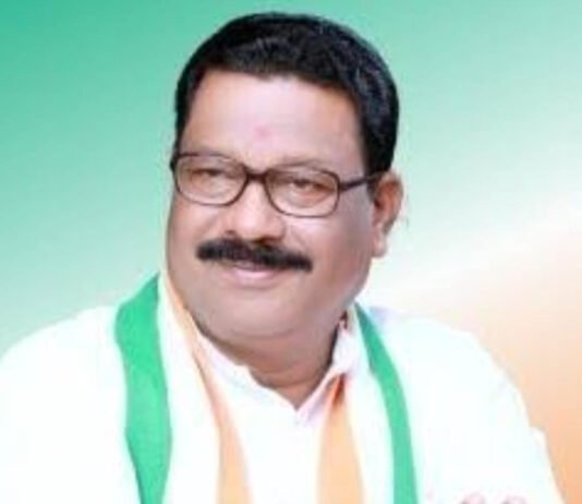 राजनांदगांव:विधायक भोलाराम साहू ने जताई चिंता साय सरकार नींद में है किसानों के दर्द को नहीं देख पा रही…