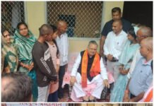 राजनांदगांव:डॉ.रमन सिंह ने ग्राम खैरा पहुंचकर स्व अनुसूईया साहू को दी श्रद्धांजलि…