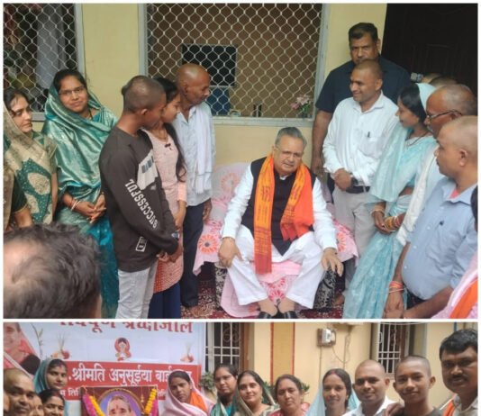 राजनांदगांव:डॉ.रमन सिंह ने ग्राम खैरा पहुंचकर स्व अनुसूईया साहू को दी श्रद्धांजलि…