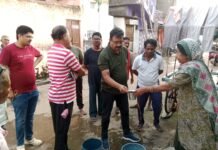 राजनांदगांव : गंदे पानी की शिकायत पर महापौर सुबह पहुॅचे राजीव नगर…